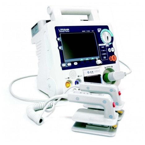 Défibrillateur à usage hospitalier avec écran LCD